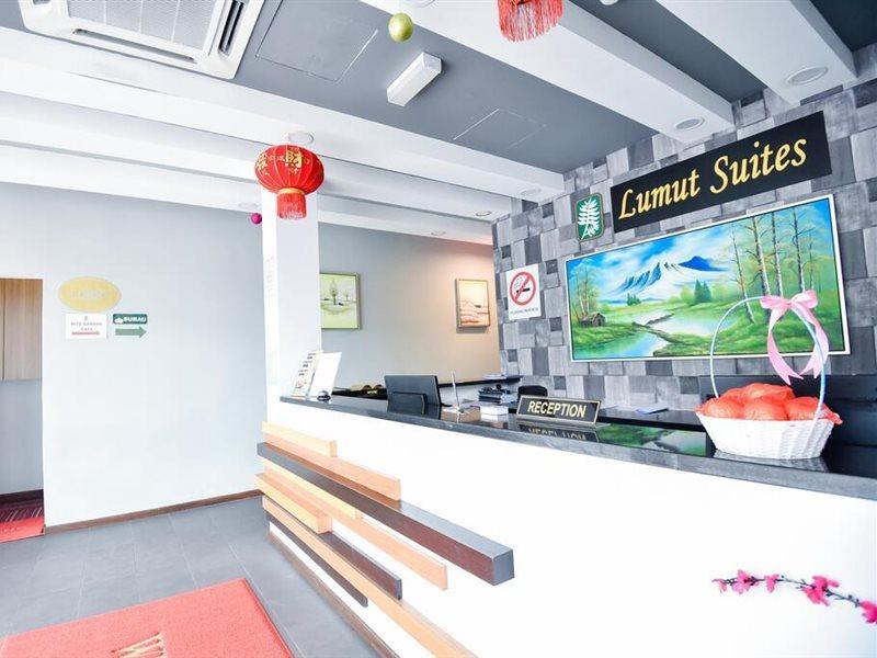 Lumut Suites Bagian luar foto